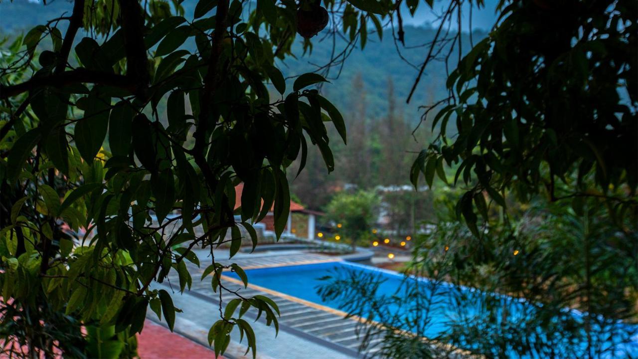 Aara Jungle Resort Coimbatore Extérieur photo